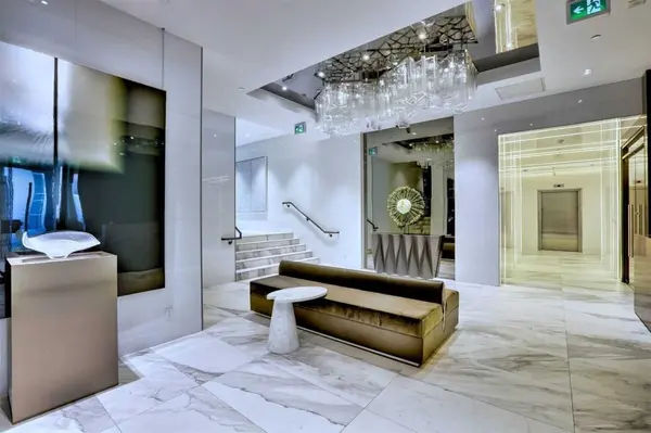 251 Jarvis ST #3301, Toronto C08, ON M5B 0C3