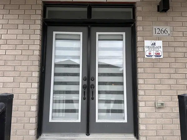 1266 Talisman MNR, Pickering, ON L1V 2P8