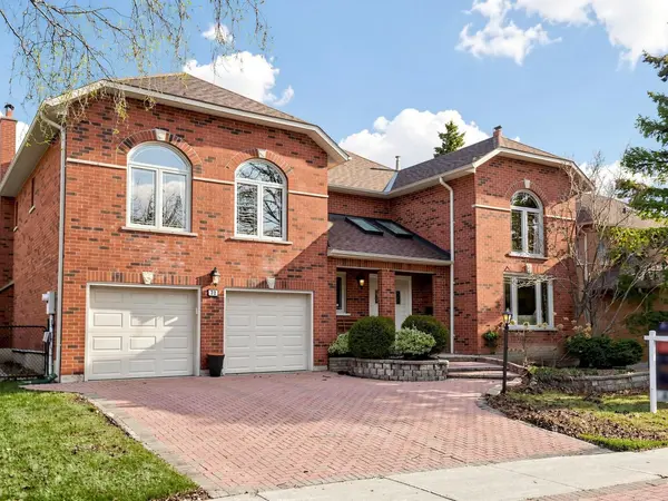 70 Timberline TRL, Aurora, ON L4G 6A3