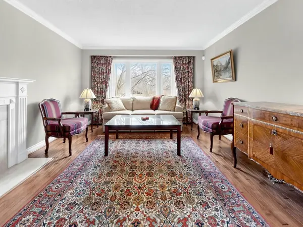 70 Timberline TRL, Aurora, ON L4G 6A3