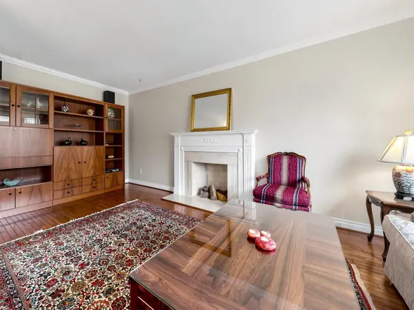 70 Timberline TRL, Aurora, ON L4G 6A3