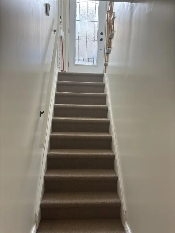 3 Huron CT #Bsmt, Aurora, ON L4G 2X7