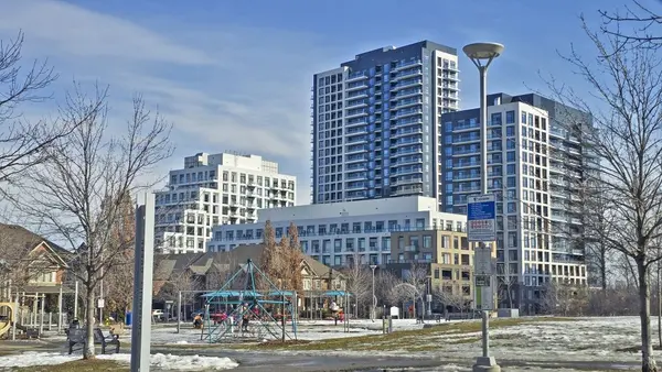 7950 Bathurst ST #B2304, Vaughan, ON L4J 0L4