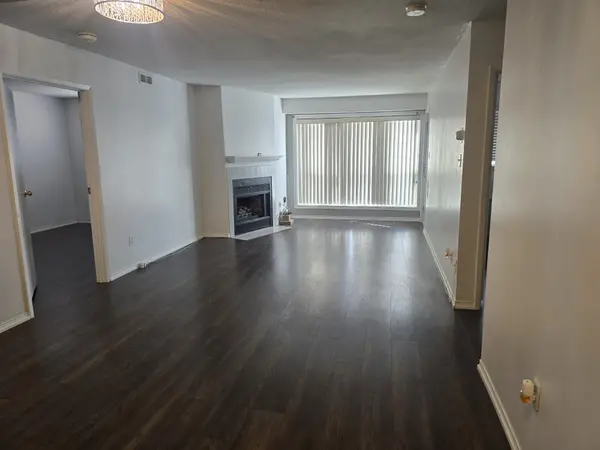 120 Bell Farm RD #210, Barrie, ON L4M 6J2