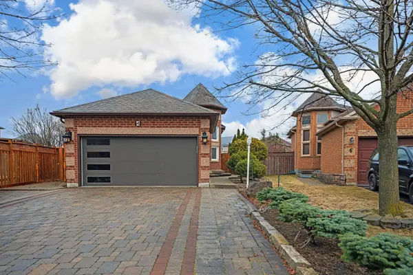 4 Carabram CT, Brampton, ON L6X 4M3