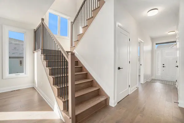 258 Sam AVE, Russell, ON K0A 1W0