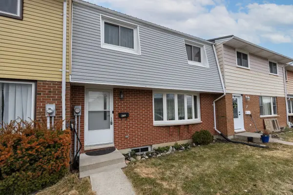 9 Winchester DR #5, Greater Napanee, ON K7R 3P9