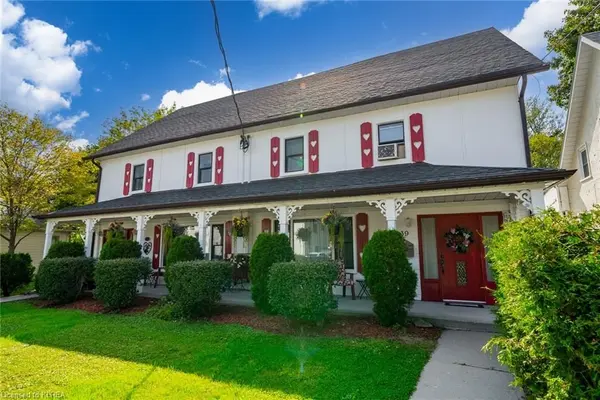 37 Sussex ST N, Kawartha Lakes, ON K9V 4H6