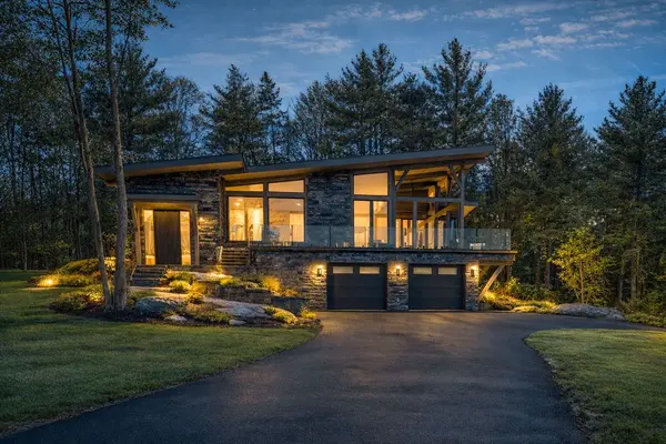 1210 Falkenburg RD, Bracebridge, ON P1L 1X4