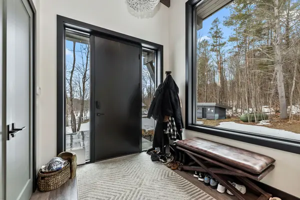 1210 Falkenburg RD, Bracebridge, ON P1L 1X4