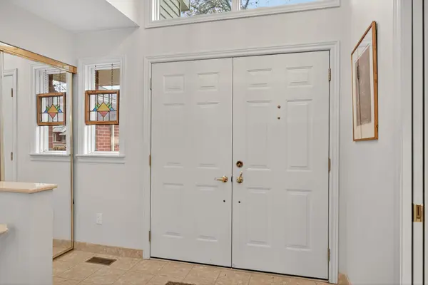 1121 Armour RD #8, Peterborough, ON K9H 7N8