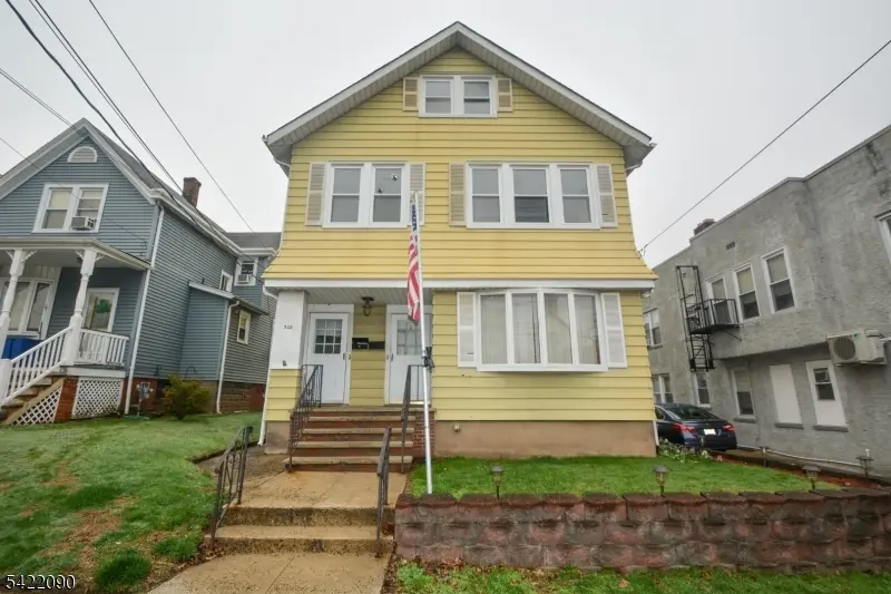 308 Hoboken Rd #2, East Rutherford Boro, NJ 07073