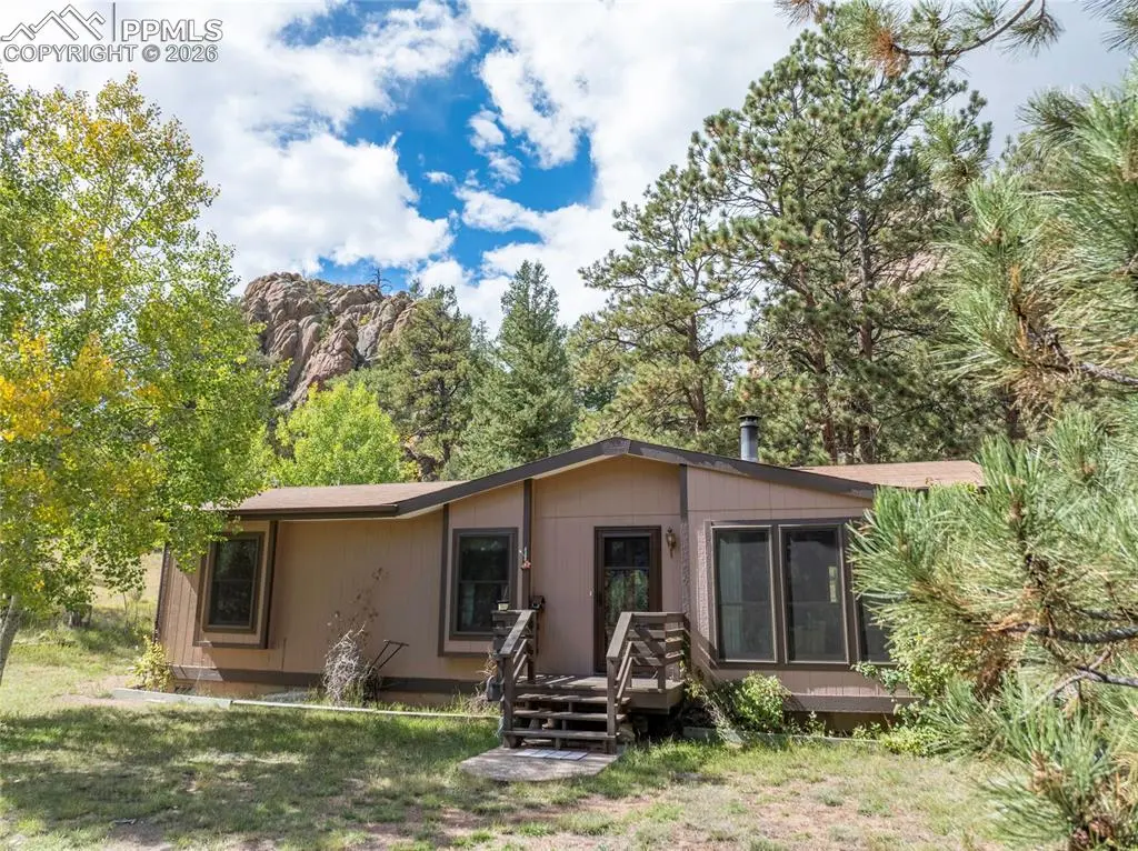 1828 Sioux RD, Florissant, CO 80816