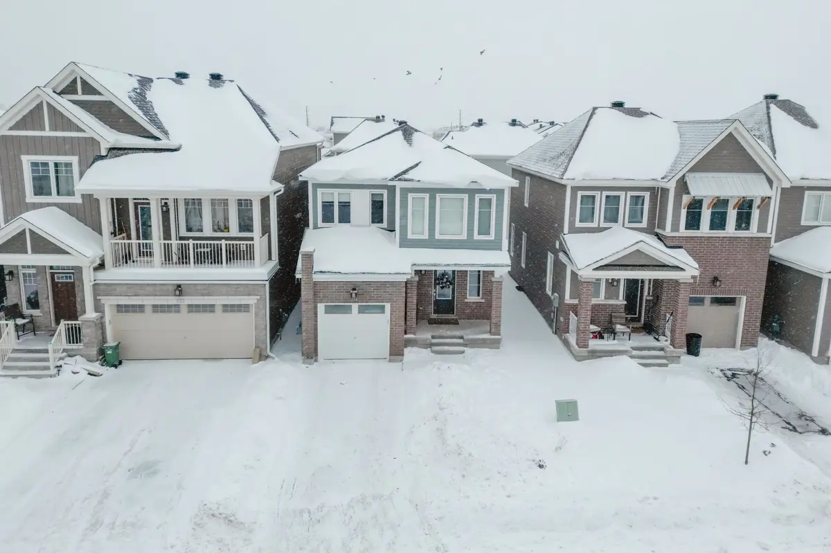 124 Hackamore CRES, Stittsville - Munster - Richmond, ON K0A 2Z0