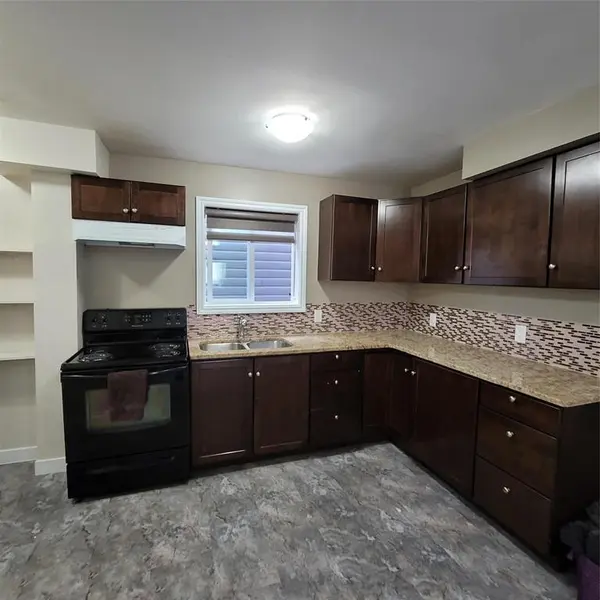 407 Sherbrook ST, Winnipeg, MB R3B 2W7