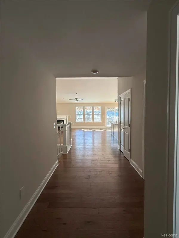 315 Canyon Creek CT #27, Marion Township, MI 48843