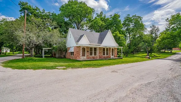 224 Pecan Street,  Dublin,  TX 76446