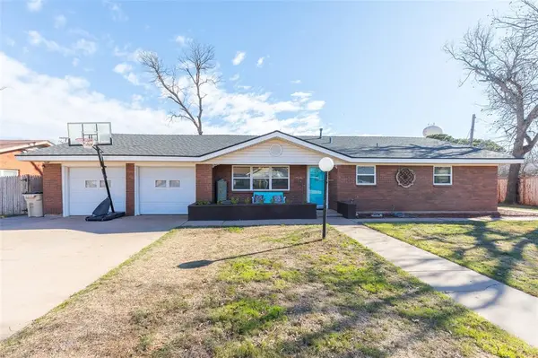 715 Avenue J, Anson, TX 79501