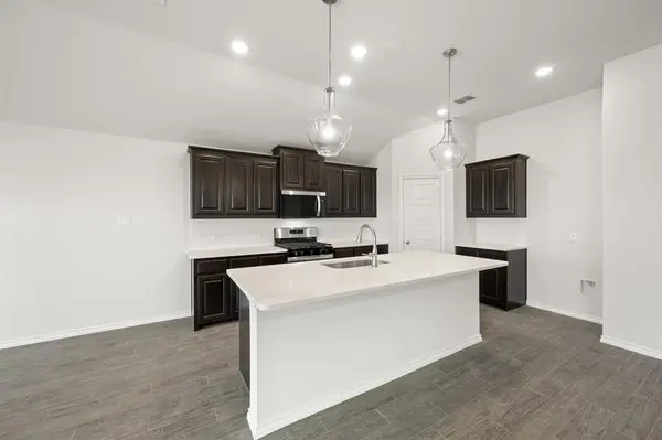 1908 Seminole Drive, Cleburne, TX 76033