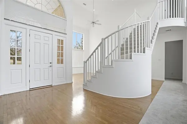 2829 Bent Oaks Drive, Burleson, TX 76028