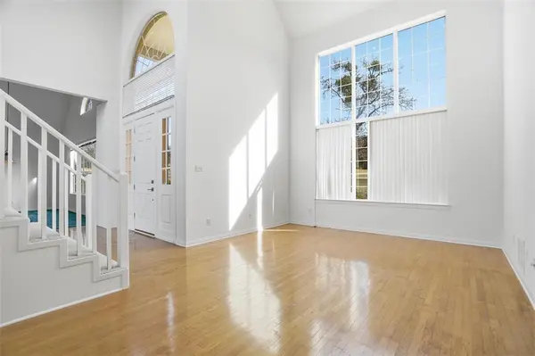 2829 Bent Oaks Drive, Burleson, TX 76028