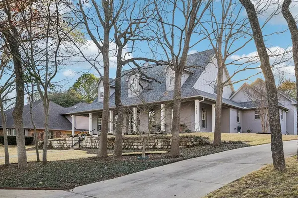 3809 Welwyn Way Drive, Bedford, TX 76021