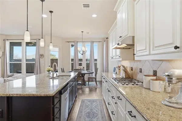 2837 Edinburgh Drive, Carrollton, TX 75006