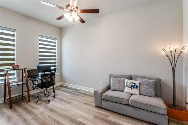 6329 Camey Place Way, The Colony, TX 75056