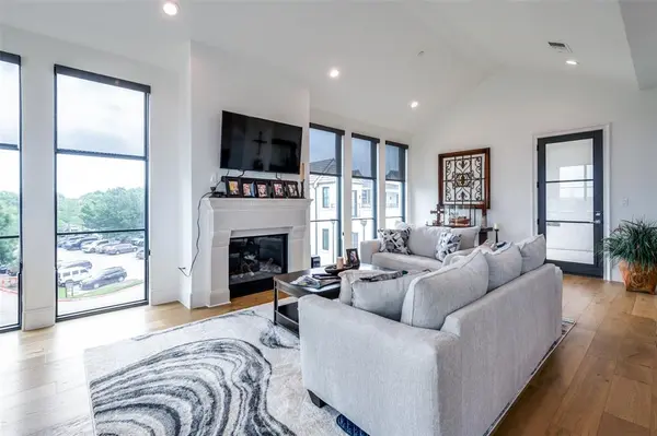 5270 Town and Country #326, Frisco, TX 75034