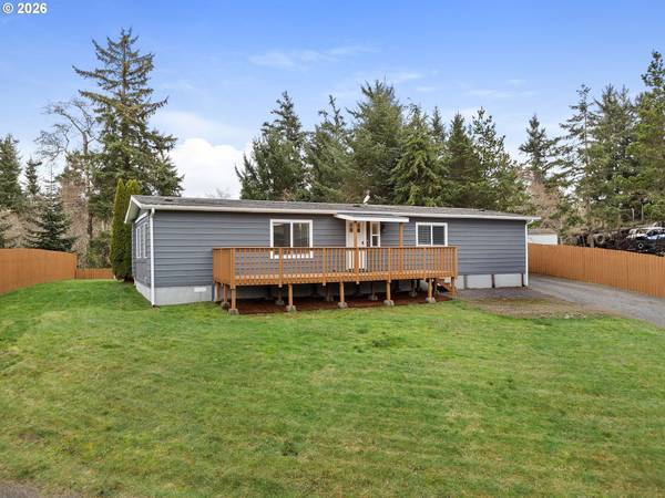 89695 Old Bog RD, Warrenton, OR 97146