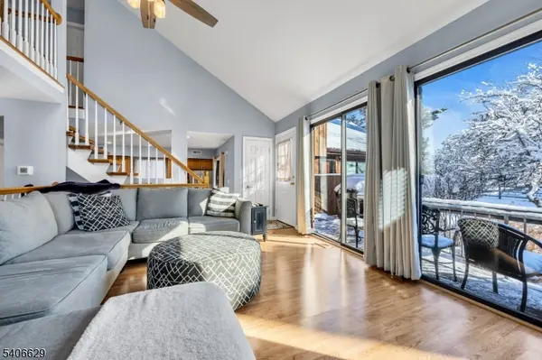 107 Bluebird Dr #1A,  Hillsborough Twp.,  NJ 08844