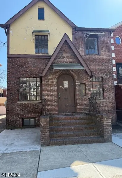 Address not disclosed, West New York Town, NJ 07093