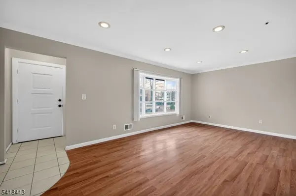 340 Old Post Rd, Edison Twp., NJ 08817