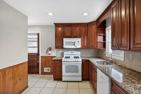 340 Old Post Rd, Edison Twp., NJ 08817