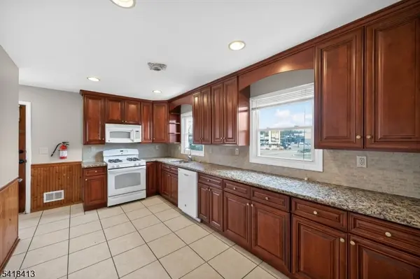 340 Old Post Rd, Edison Twp., NJ 08817