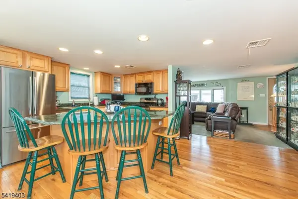 77 Eldora Rd, Parsippany-troy Hills Twp., NJ 07054