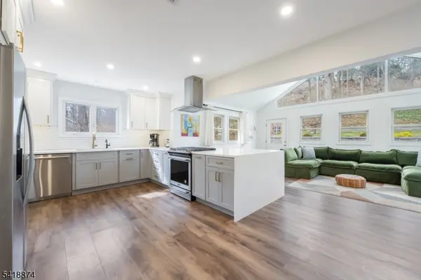 224 Gates Ave, Long Hill Twp., NJ 07933