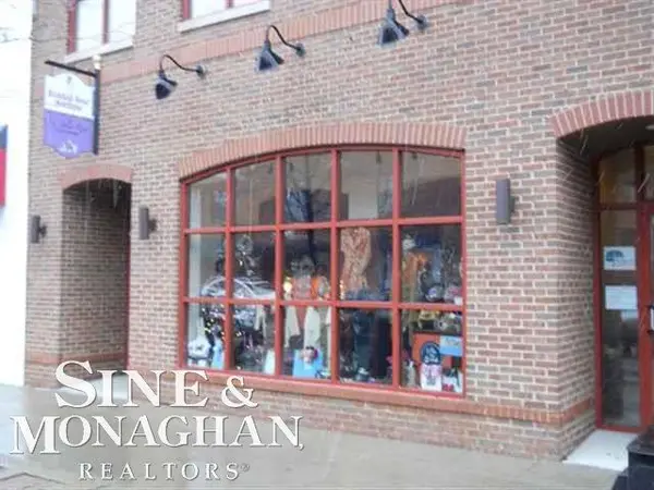 17029 KERCHEVAL RD, Grosse Pointe, MI 48230