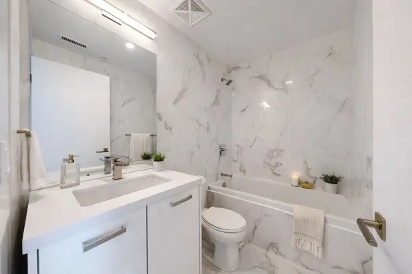 284 King ST E #1302, Toronto C08, ON M5A 1K4