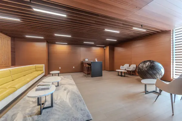 1888 Queen ST E #403, Toronto E02, ON M4L 1H3