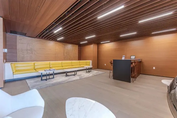 1888 Queen ST E #403, Toronto E02, ON M4L 1H3