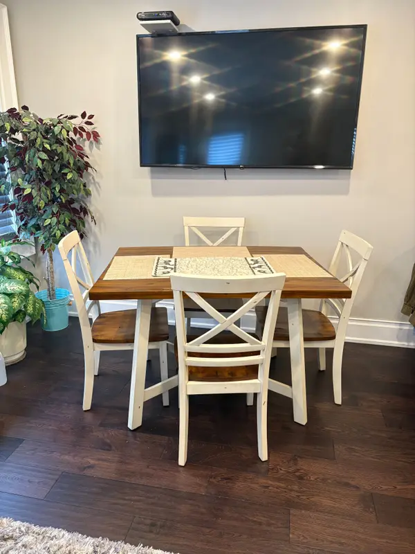 533 Danforth RD #Upper, Toronto E04, ON M1K 1C9