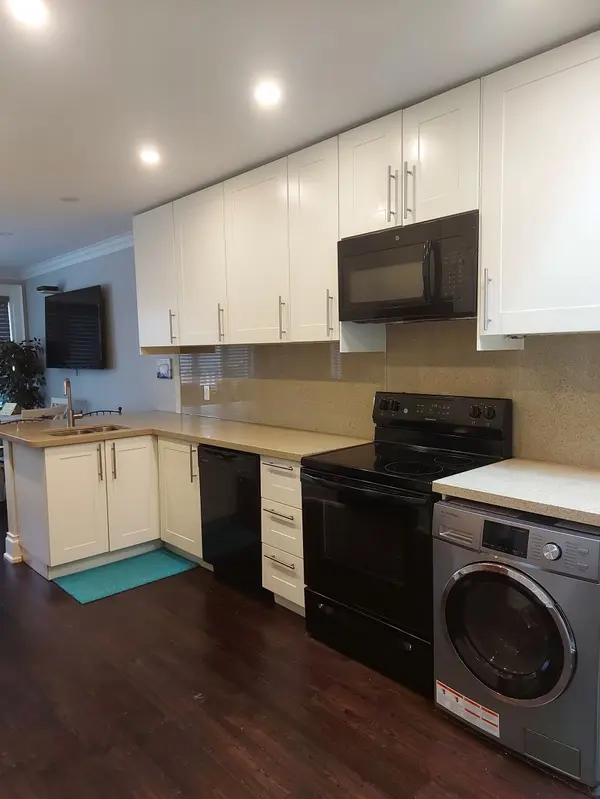 533 Danforth RD #Upper, Toronto E04, ON M1K 1C9