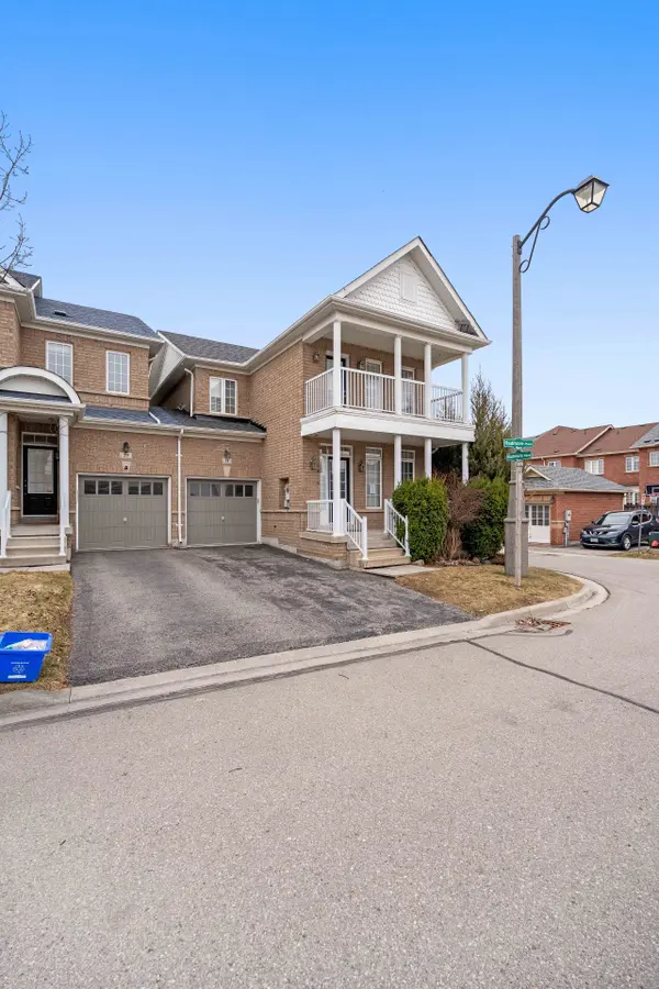 31 Radmore PL, Markham, ON L6B 0G7