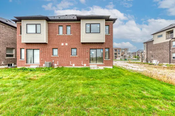 166 William Booth AVE, Newmarket, ON L3X 0K7