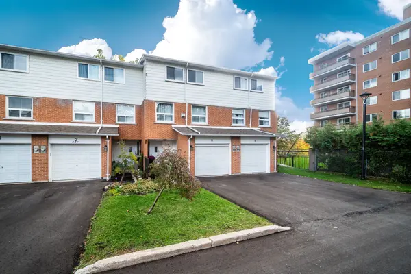 237 Steel ST #8, Barrie, ON L4M 2H1