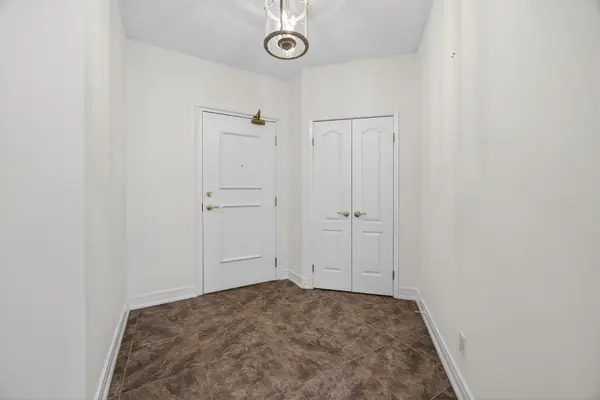 2 Toronto ST #1205, Barrie, ON L4N 9R2