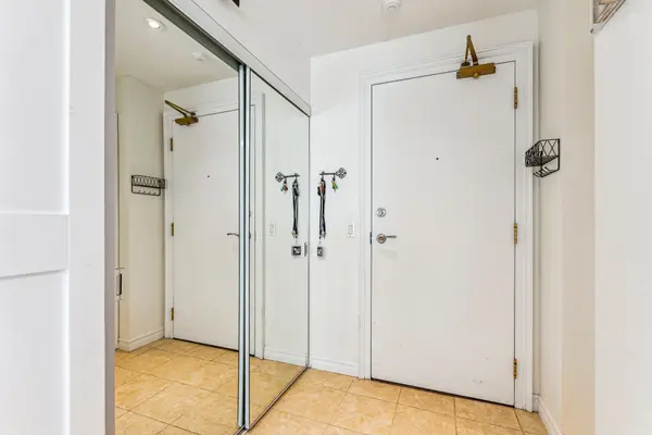 6 Toronto ST #604, Barrie, ON L4N 9R2