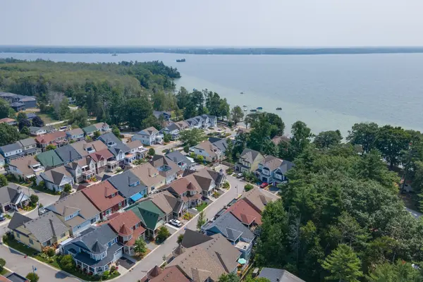 3327 Summerhill WAY N, Severn, ON L3V 0E1