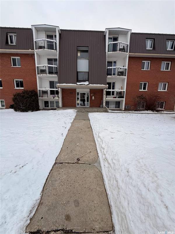 47 Centennial STREET #24, Regina, SK S4S 6P8